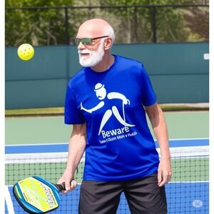 Pickle People‎ Funny T-Shirt Beware Senior Citizen With a Paddle Blue Size L